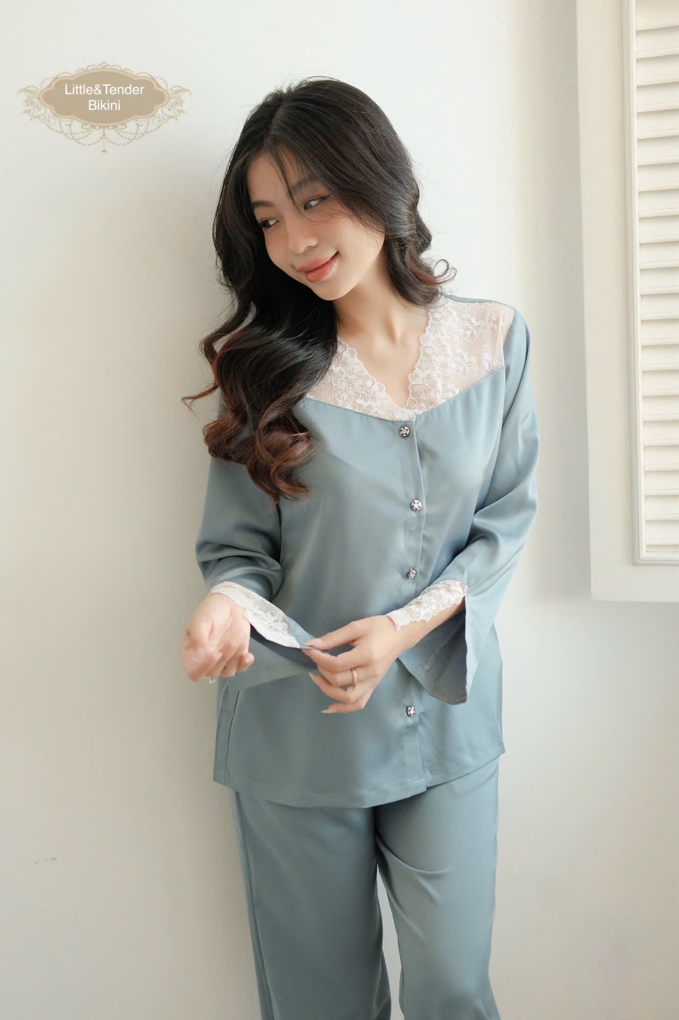 JADE SILK PYJAMAS - SET ĐỒ NGỦ LỤA DÀI MÀU XANH BABY BLUE