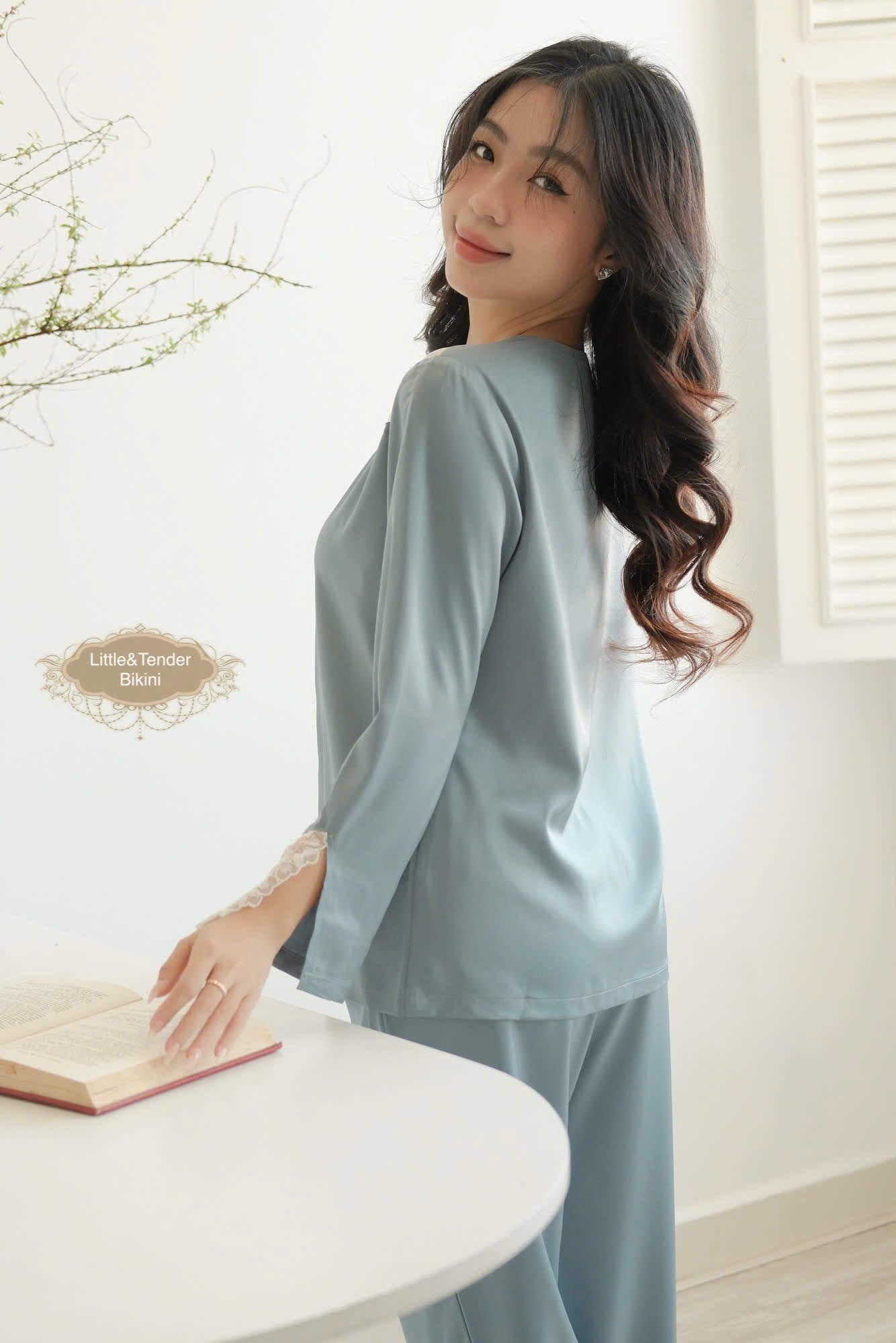 JADE SILK PYJAMAS - SET ĐỒ NGỦ LỤA DÀI MÀU XANH BABY BLUE