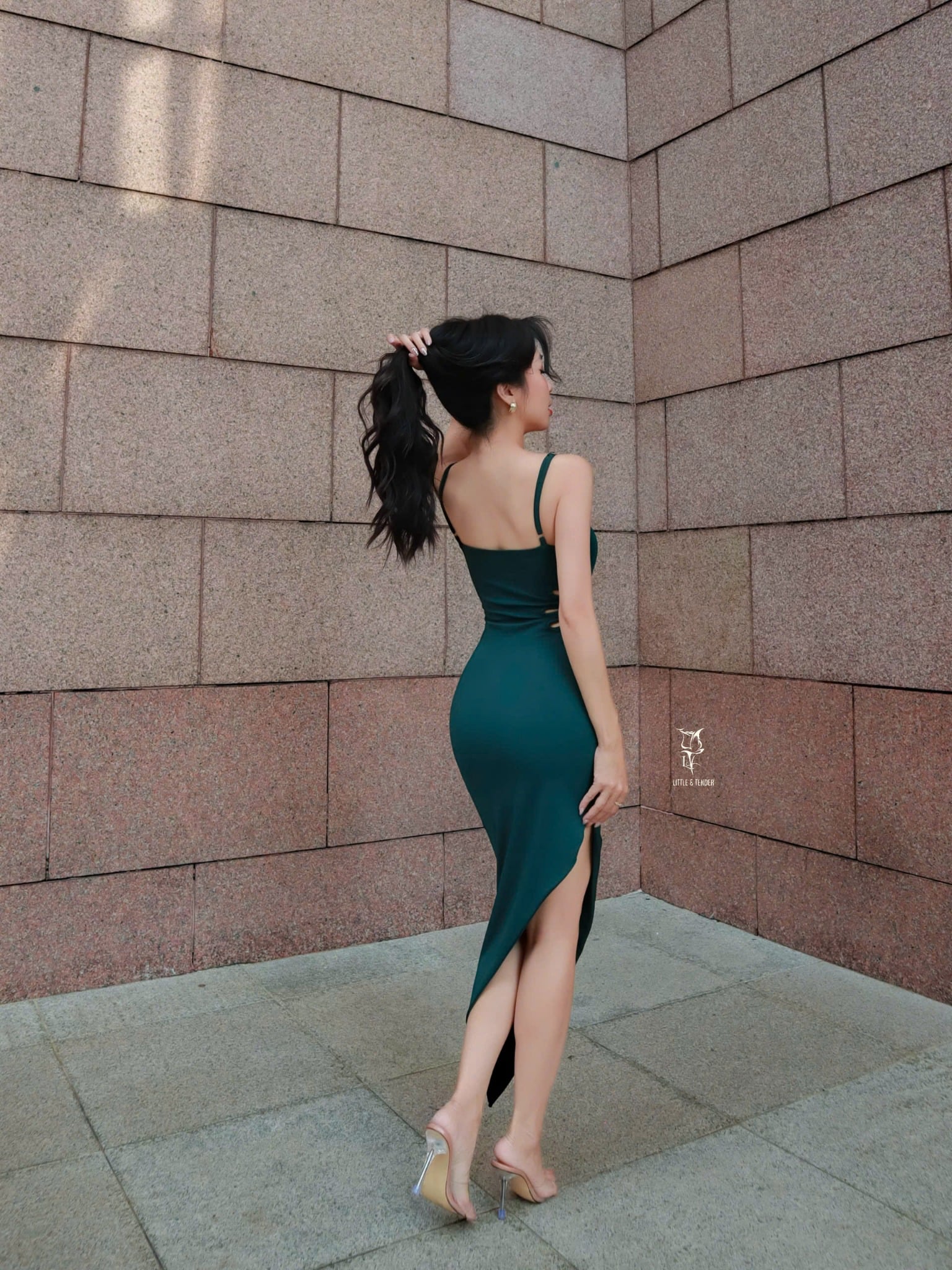 AMELIA MIDI DRESS - ĐẦM BODY CUTOUT HÌNH BÔNG HOA (SALE)
