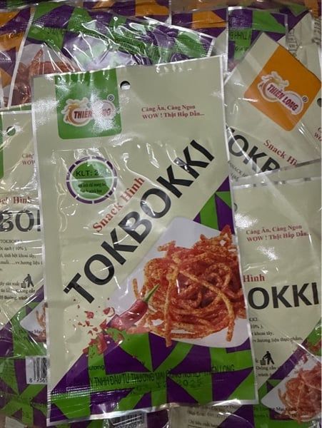 Snack hình tokbokki Thiên Long 28g