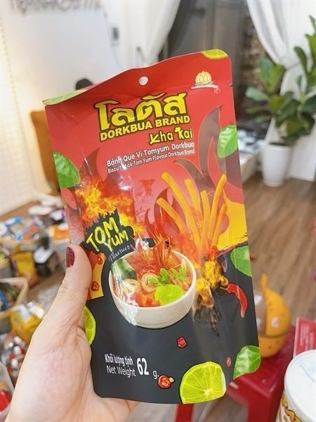 Bánh que Thái vị Tomyum