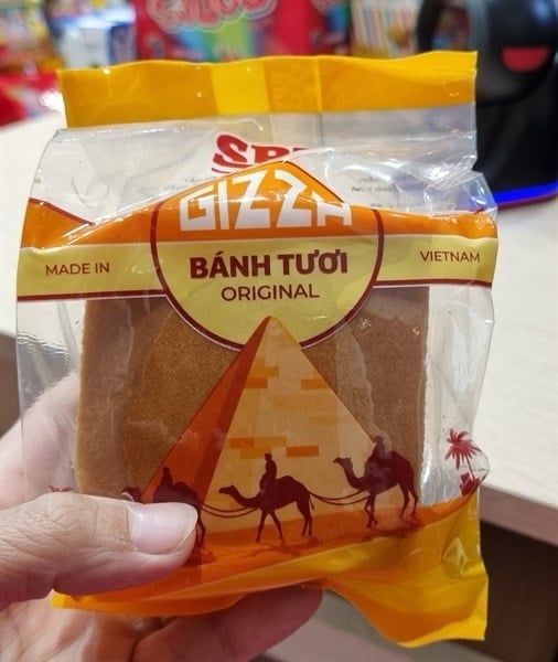 bánh gizza bánh tươi vuông