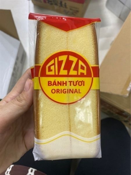 Bánh gizza tươi đỏ tam giác