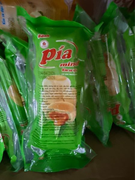 Bánh Pía minchi lá dứa