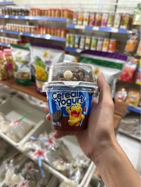 Sữa chua ngũ cốc vị cacao Mix bánh quy mini mixy 170 G