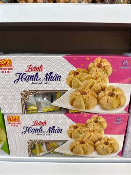 Almond cake bánh hạnh nhân