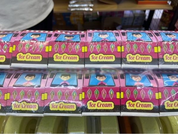 Ốc quế hộp xe đồ chơi (hồng)