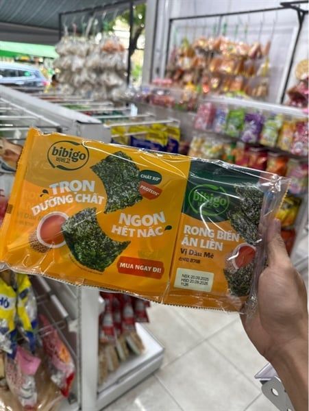 Rong biển dầu mè Cầu Tre Bibigo lốc 3 4g