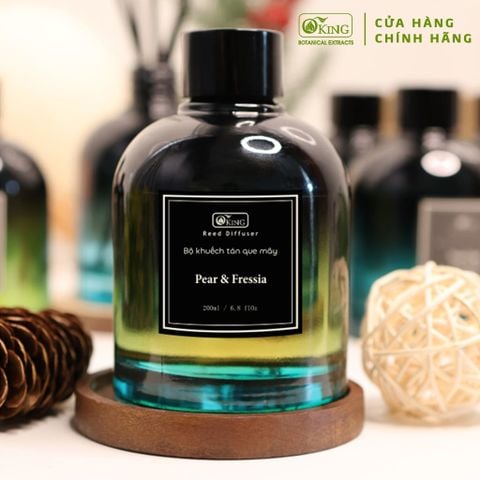  [PF] Tinh dầu khuếch tán que mây cao cấp Pear & Fressia 