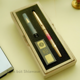  Wancher Kuretake Kindai Maki-e - Aka Fuji (Brush & Felt Pen Set) 