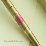  Wancher Kuretake Kindai Maki-e - Aka Fuji (Brush & Felt Pen Set) 