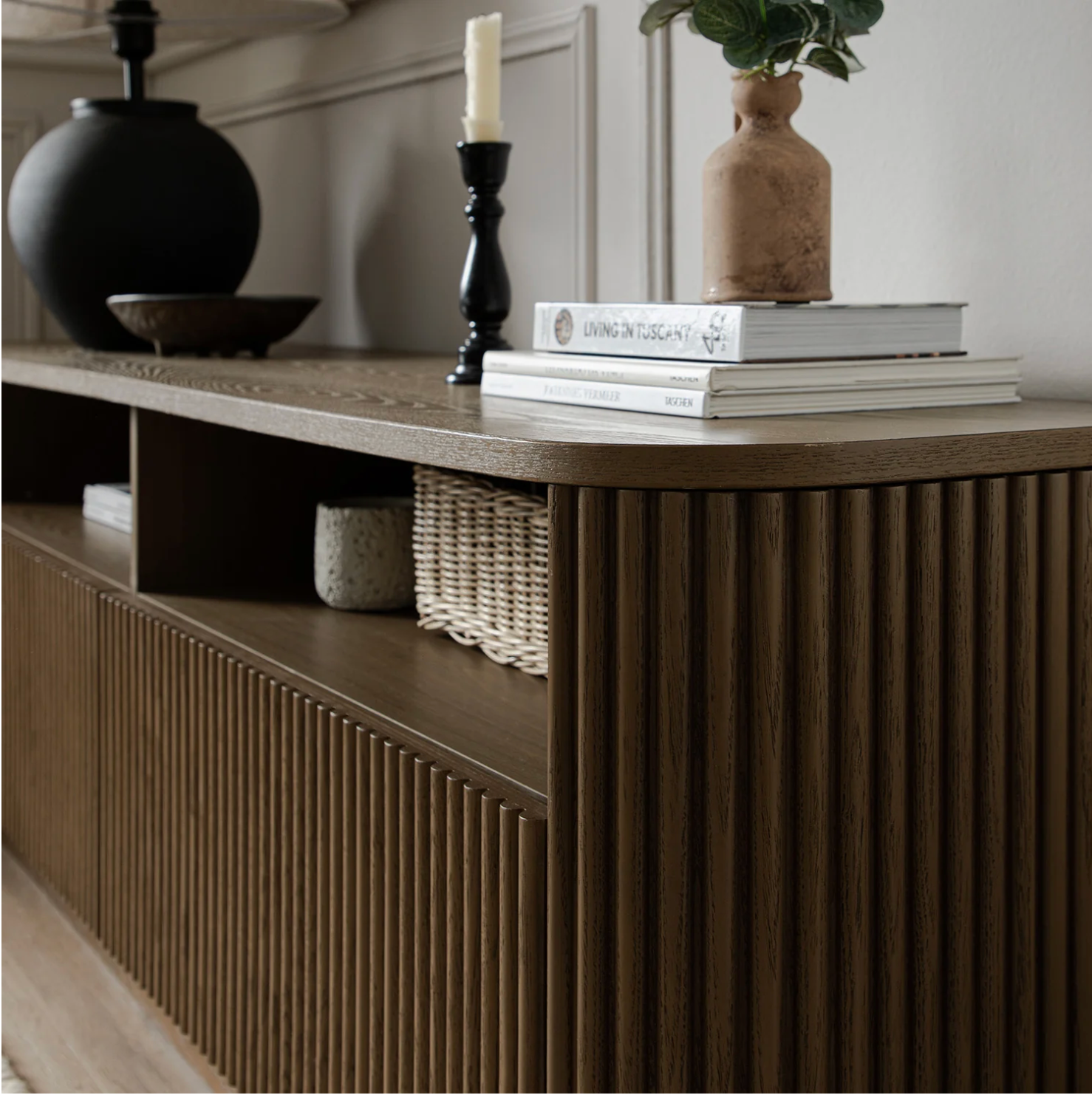  Kệ Tivi MARU cao cấp Rubies House 