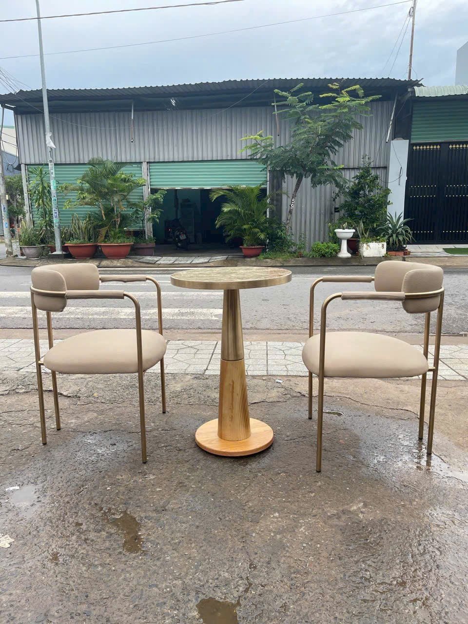  Ghế ăn cao POYUI khung sắt, khung inox Rubies House 