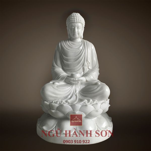 Phật Thích Ca ngồi tòa sen