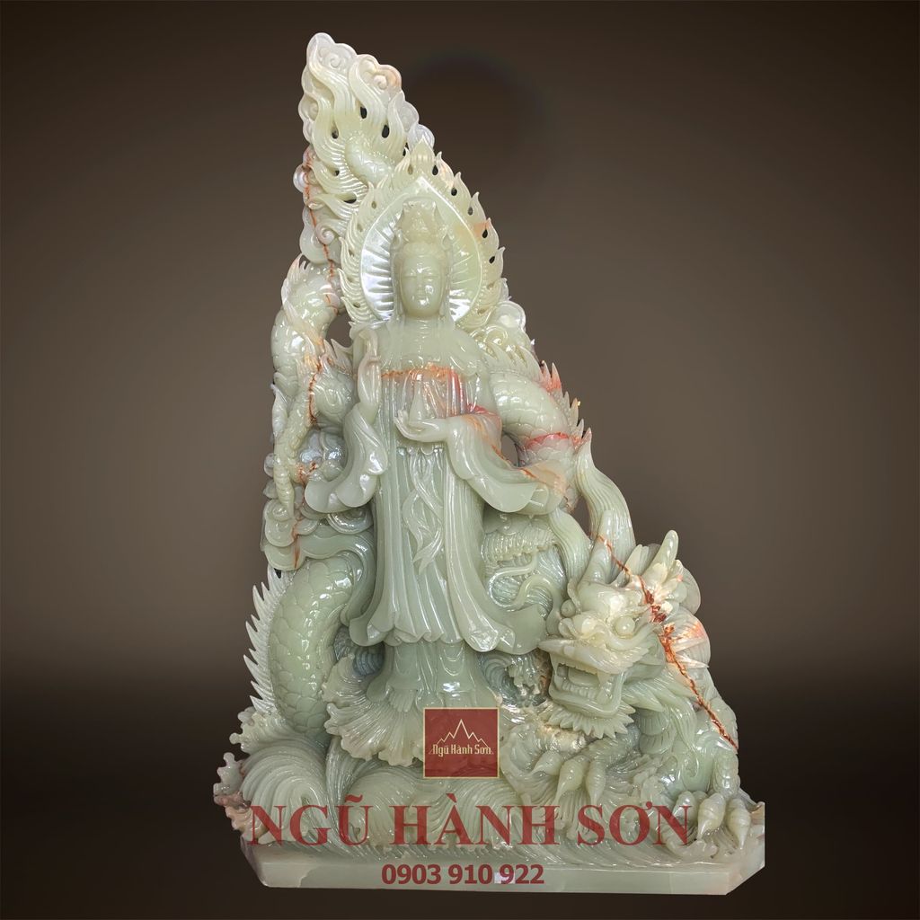 Quan Âm đứng rồng