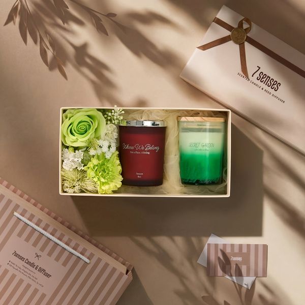  Set quà Secret Garden và Where We Belong 