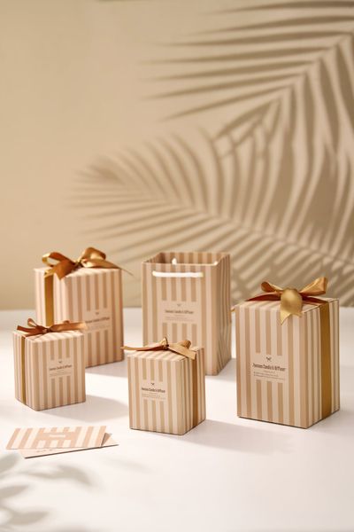  Nến thơm hương quế, gỗ thông - Season of Joy 