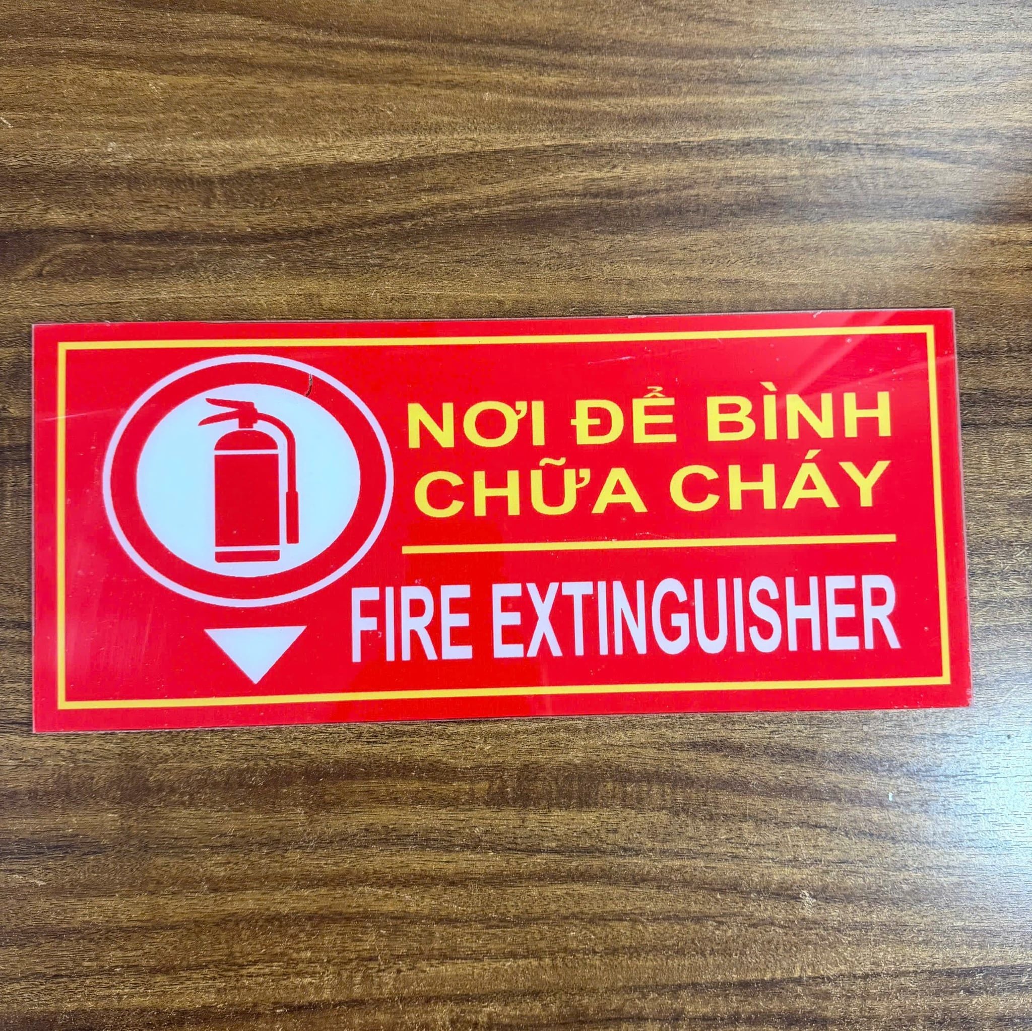  Bảng nơi để bình chữa cháy mica 