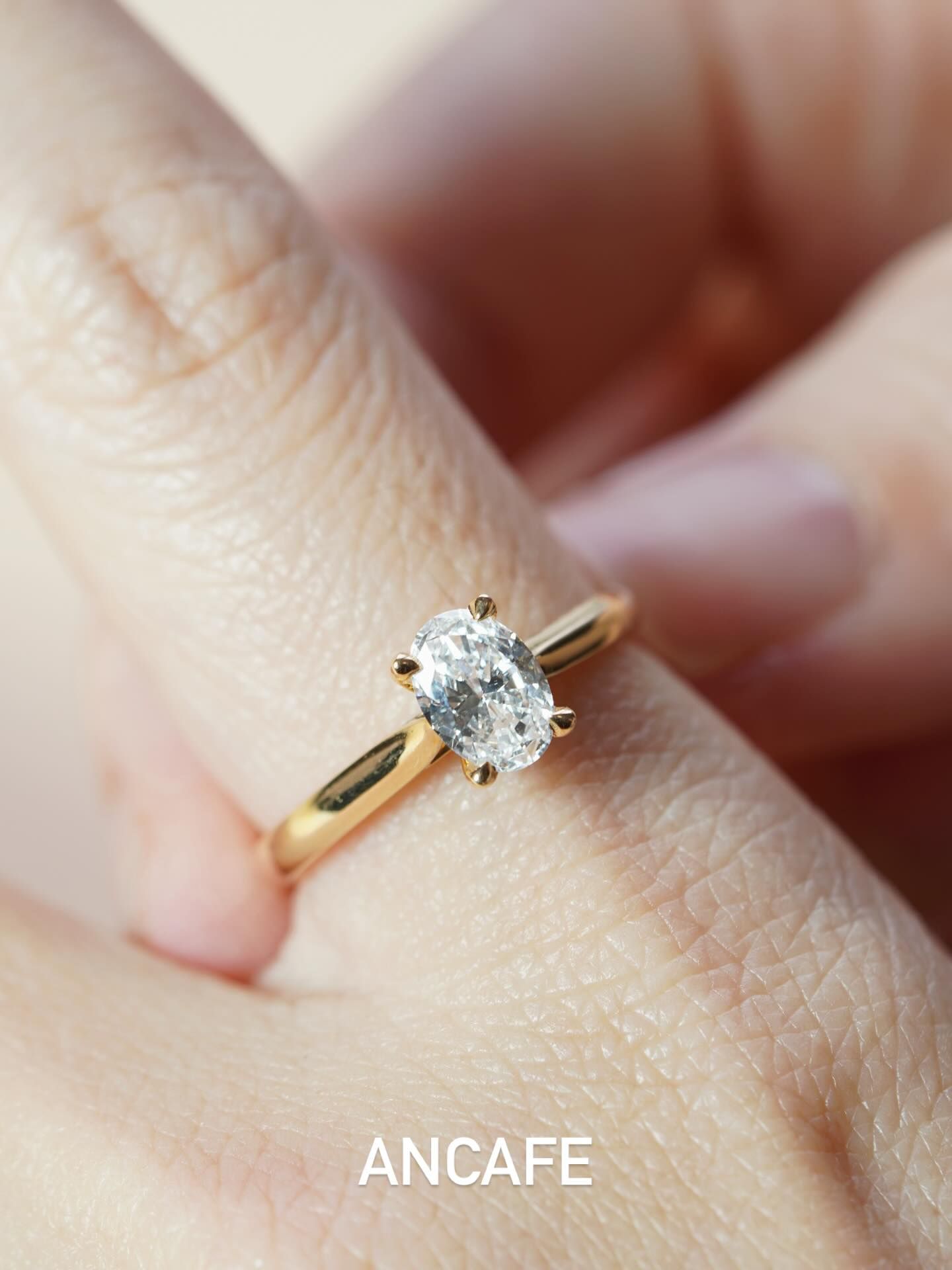 Nhẫn viên chủ đính hôn shape Oval - 1 Carat