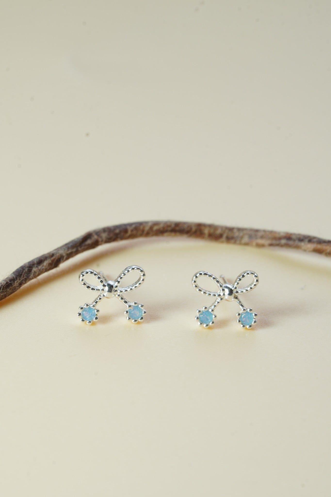 [ancafe-accessories] Hoa tai ER320K-062-BAC