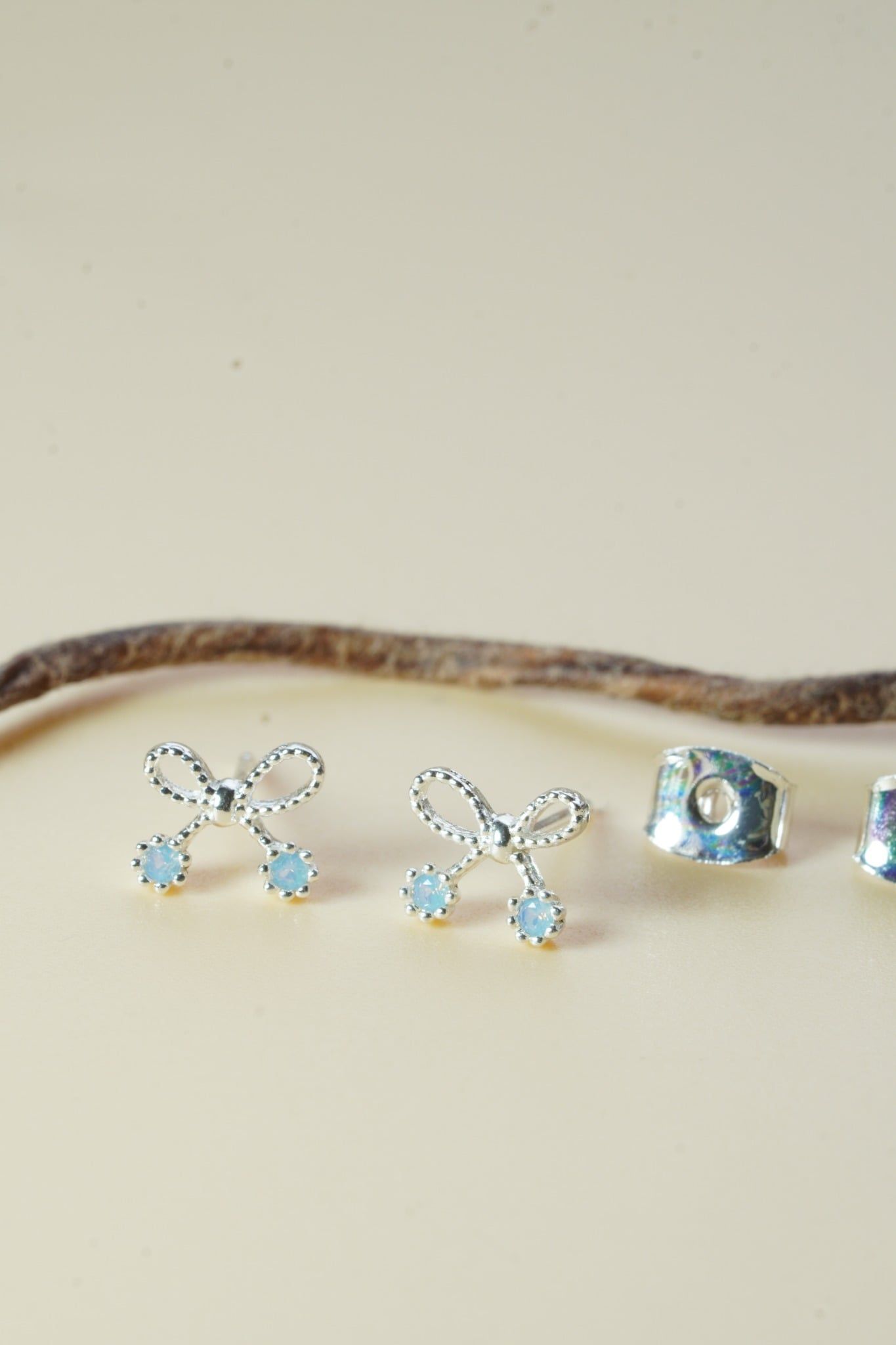 [ancafe-accessories] Hoa tai ER320K-062-BAC