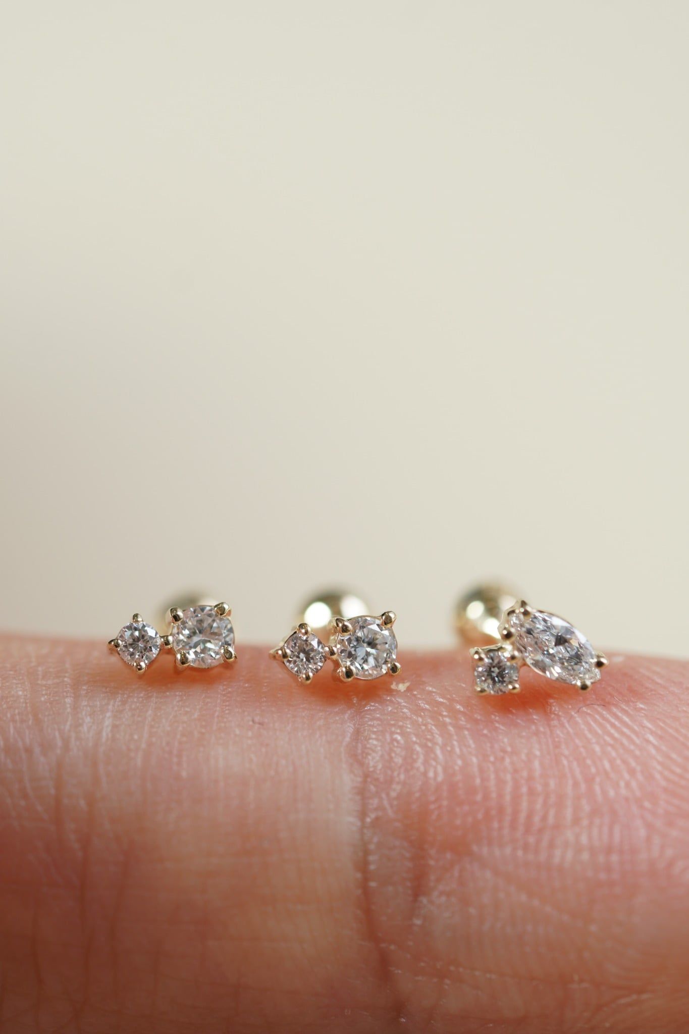 Hoa tai vàng 14k kim cương Lab-Grown Rund Shape