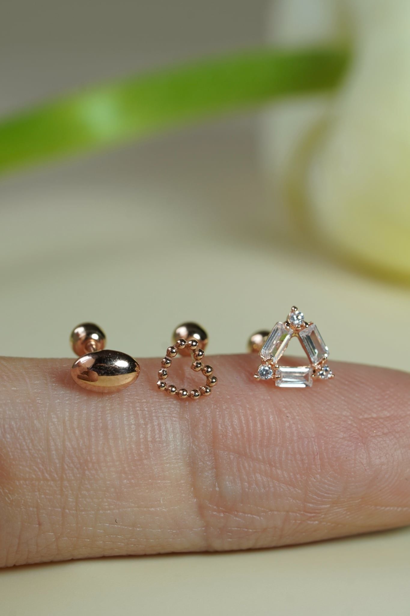 Hoa tai vàng 14k tim rỗng (ER-GLD-067)