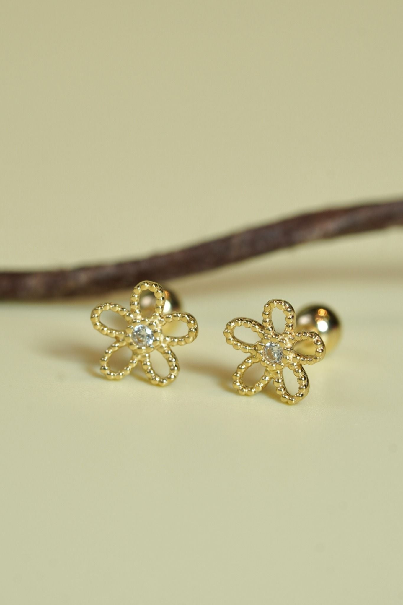 Hoa tai vàng 14K bông hoa 5 cánh