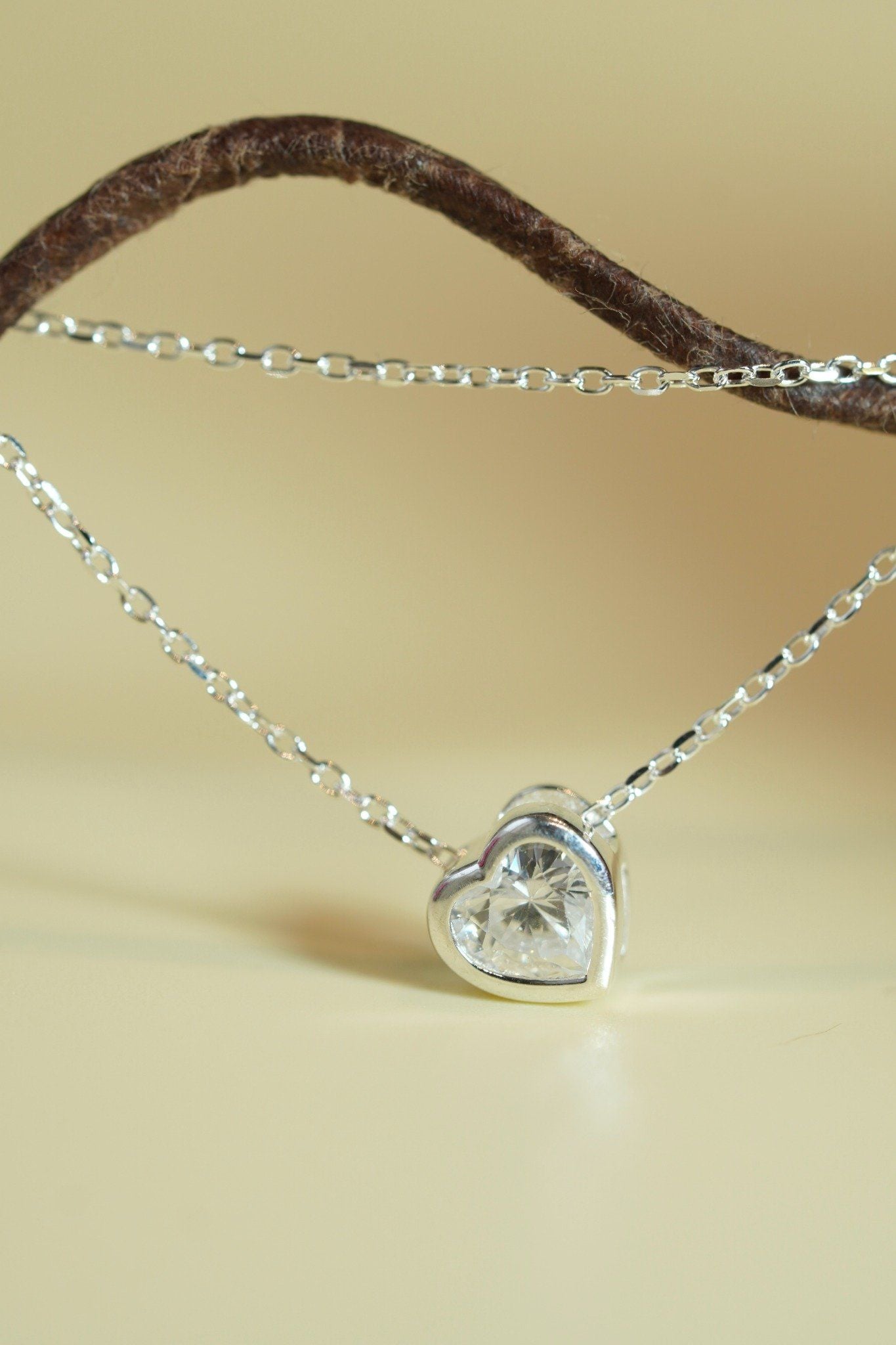 [ancafe-accessories] Dây chuyền NL390K-022-TIM TRẮNG