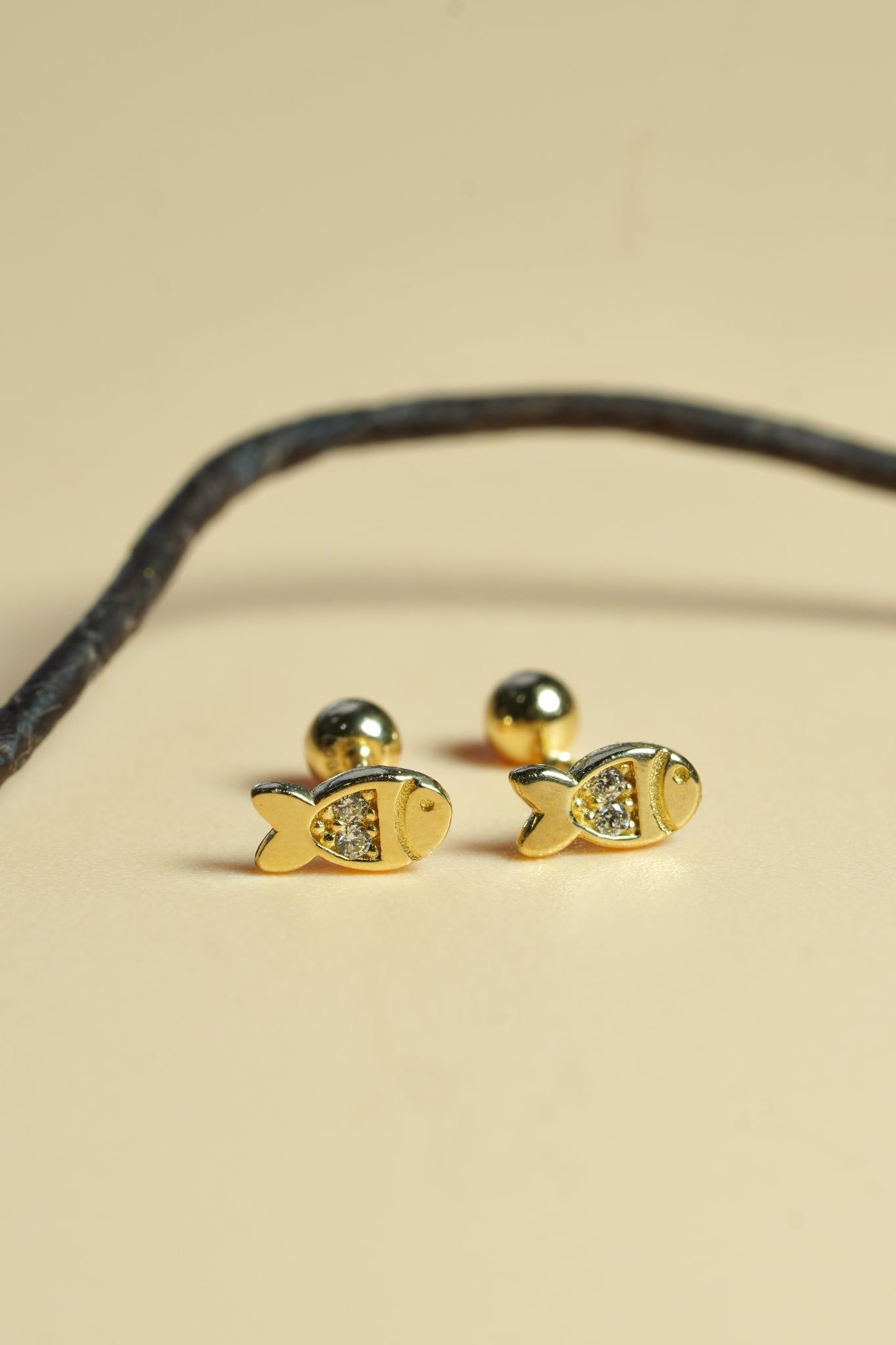 Hoa tai vàng 14k cá đá (ER-GLD-124)