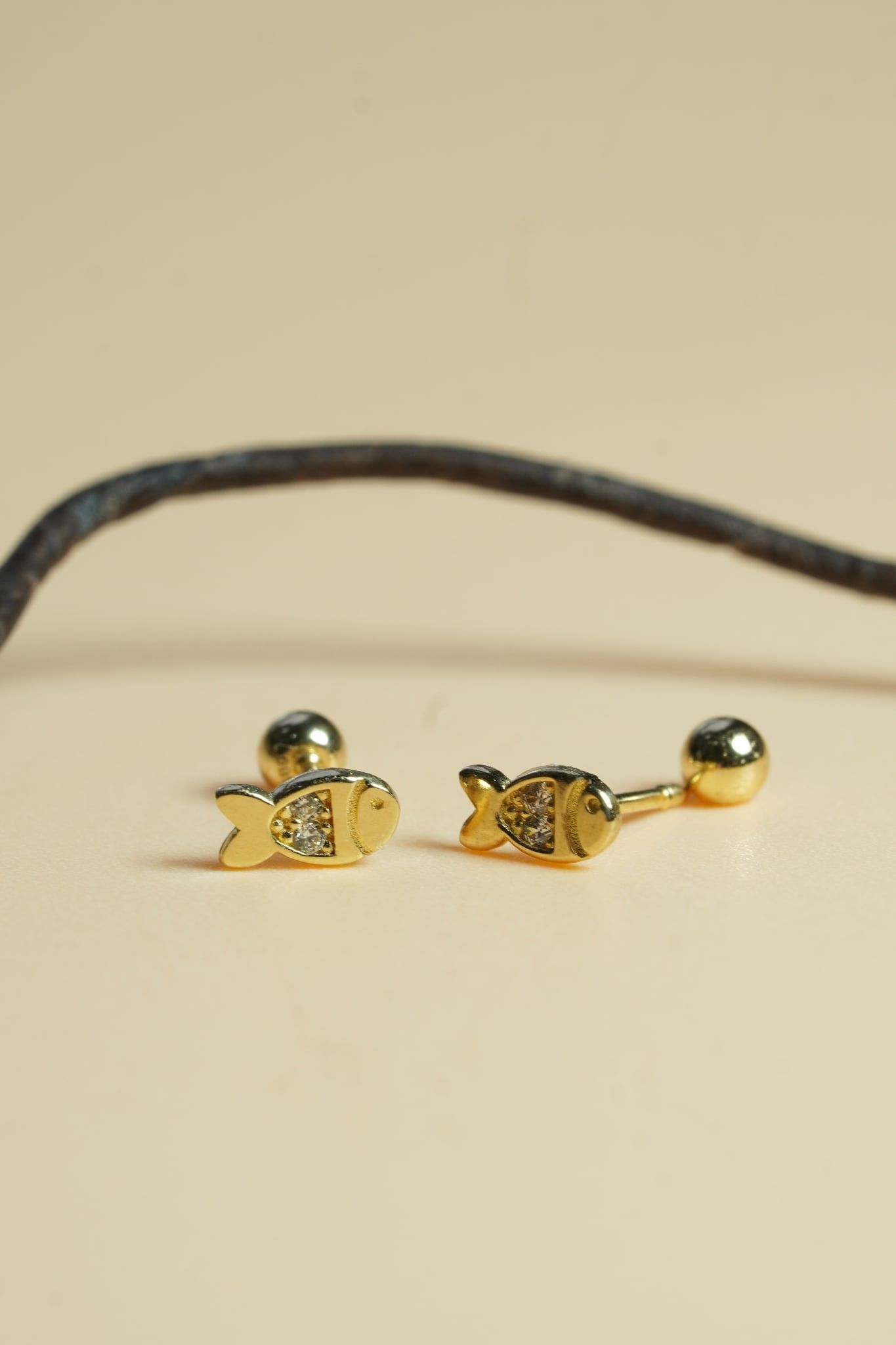 Hoa tai vàng 14k cá đá (ER-GLD-124)