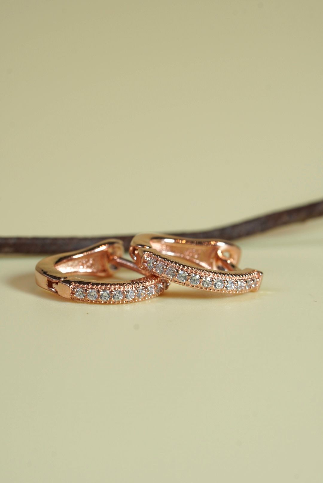 [ancafe-accessories] Hoa tai ER450K-047-VH-ĐÁ TRẮNG