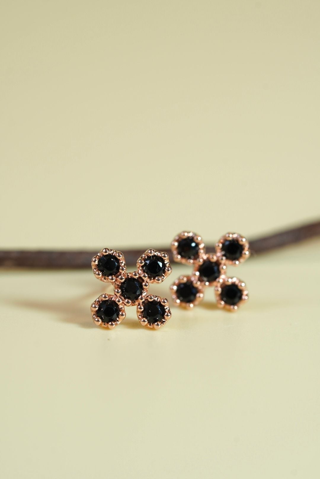 [ancafe-accessories] Hoa tai ER320K-035-VH