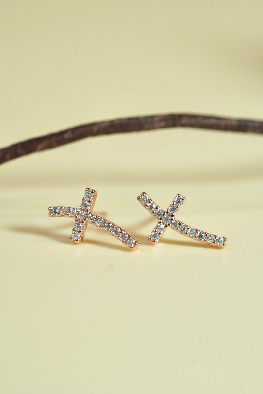 [ancafe-accessories] Hoa tai ER390K-116-VH-ĐÁ TRẮNG