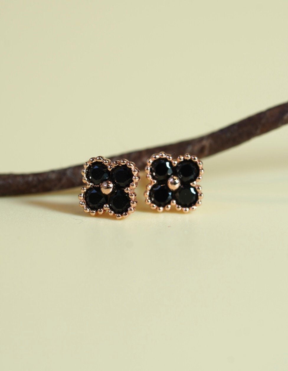 [ancafe-accessories] Hoa tai ER320K-036-VH