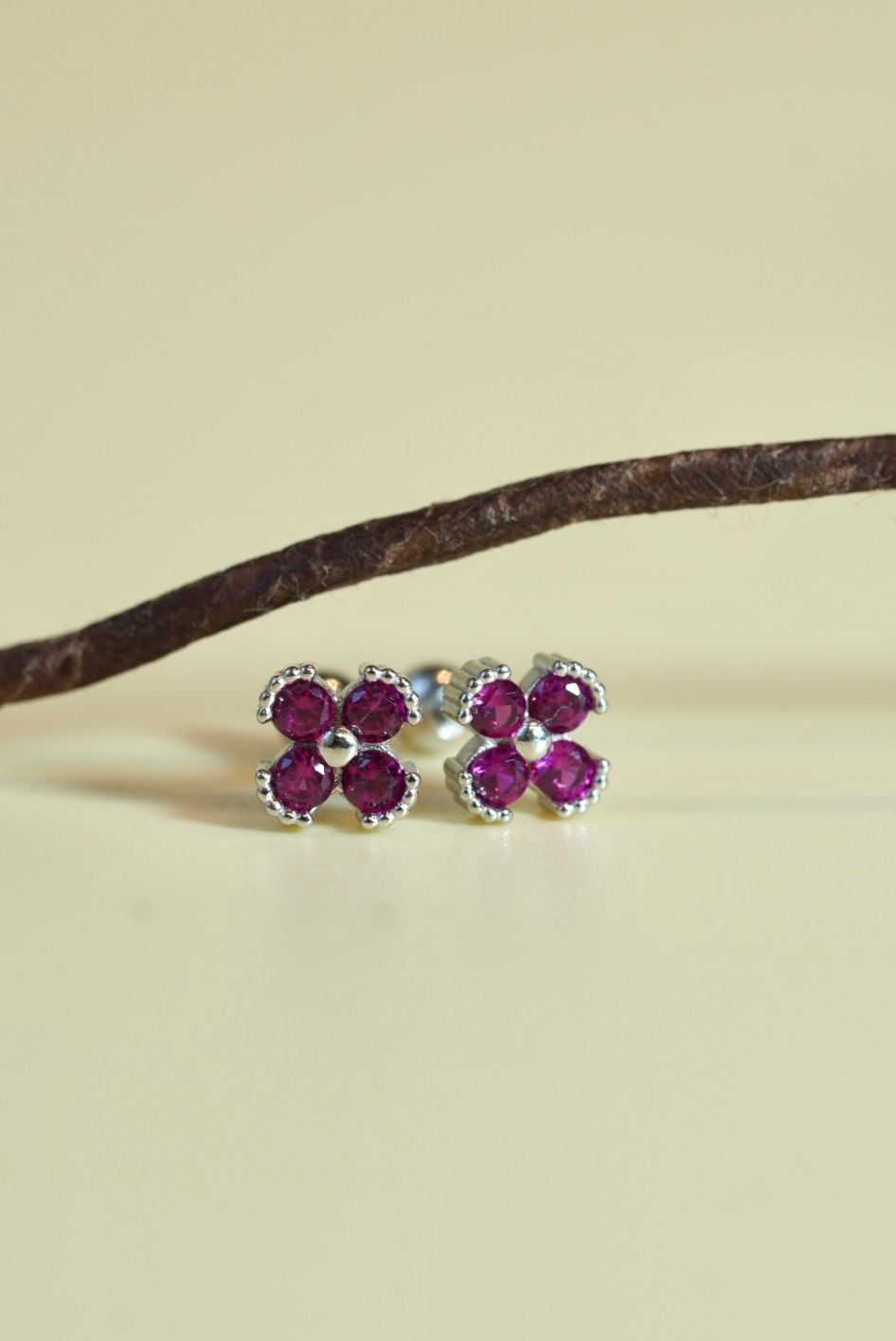 [ancafe-accessories] Hoa tai ER390K-102-BAC-ĐÁ TÍM