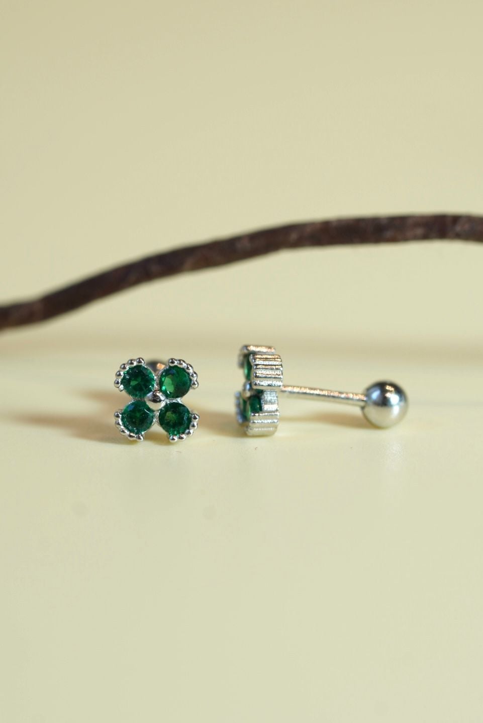 [ancafe-accessories] Hoa tai ER390K-102-BAC-XANH LÁ