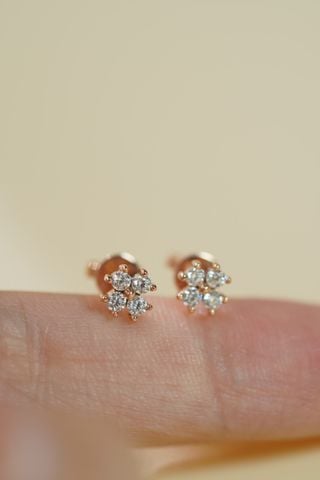  Đôi hoa tai vàng 14k hoa 4 cánh đính đá 