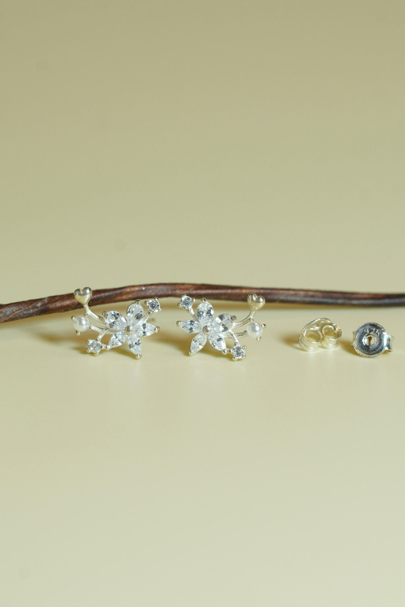 [ancafe-accessories] Hoa tai ER390K-051-BAC