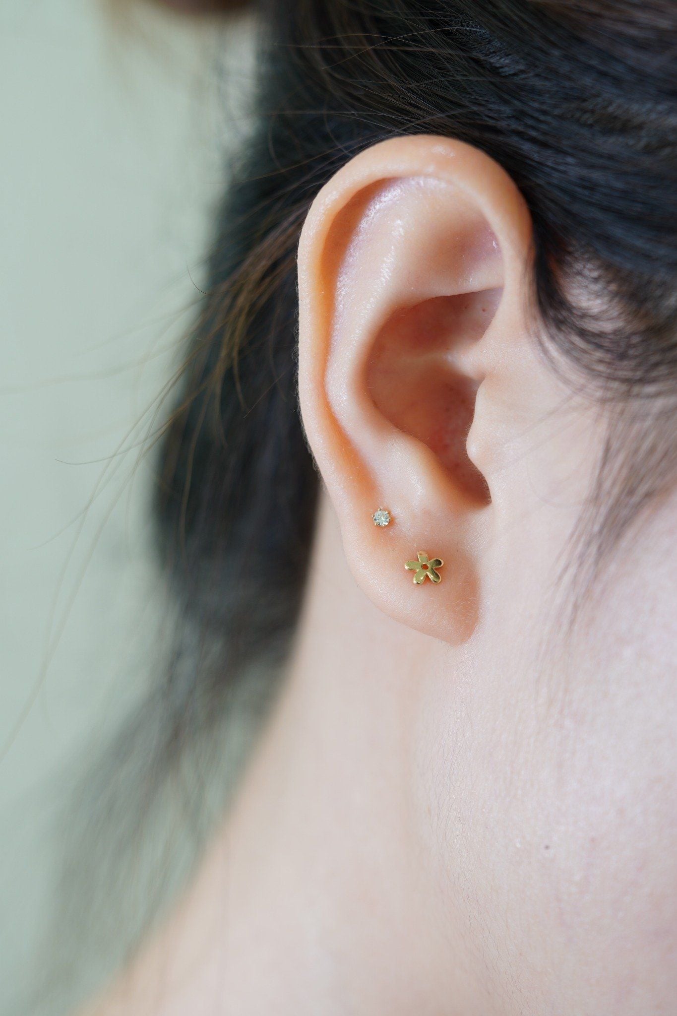 Hoa tai vàng 14k kim cương nuôi cấy 2li