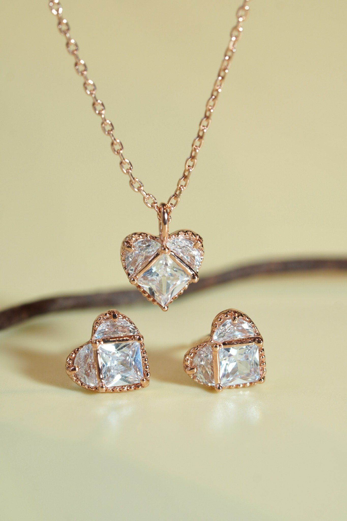 [ancafe-accessories] Hoa tai ER420K-005-VH