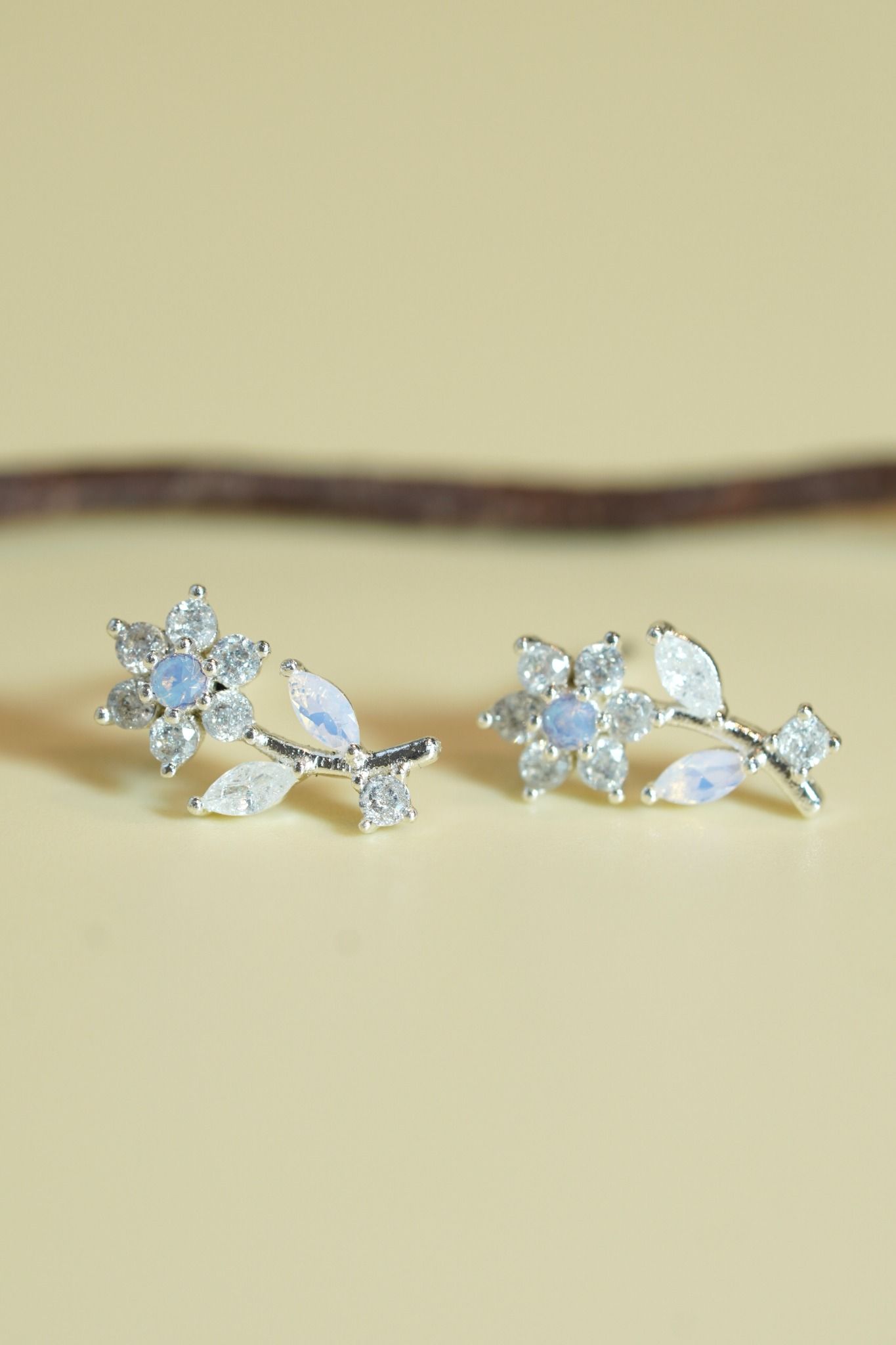 [ancafe-accessories] Hoa tai ER350K-035-BAC