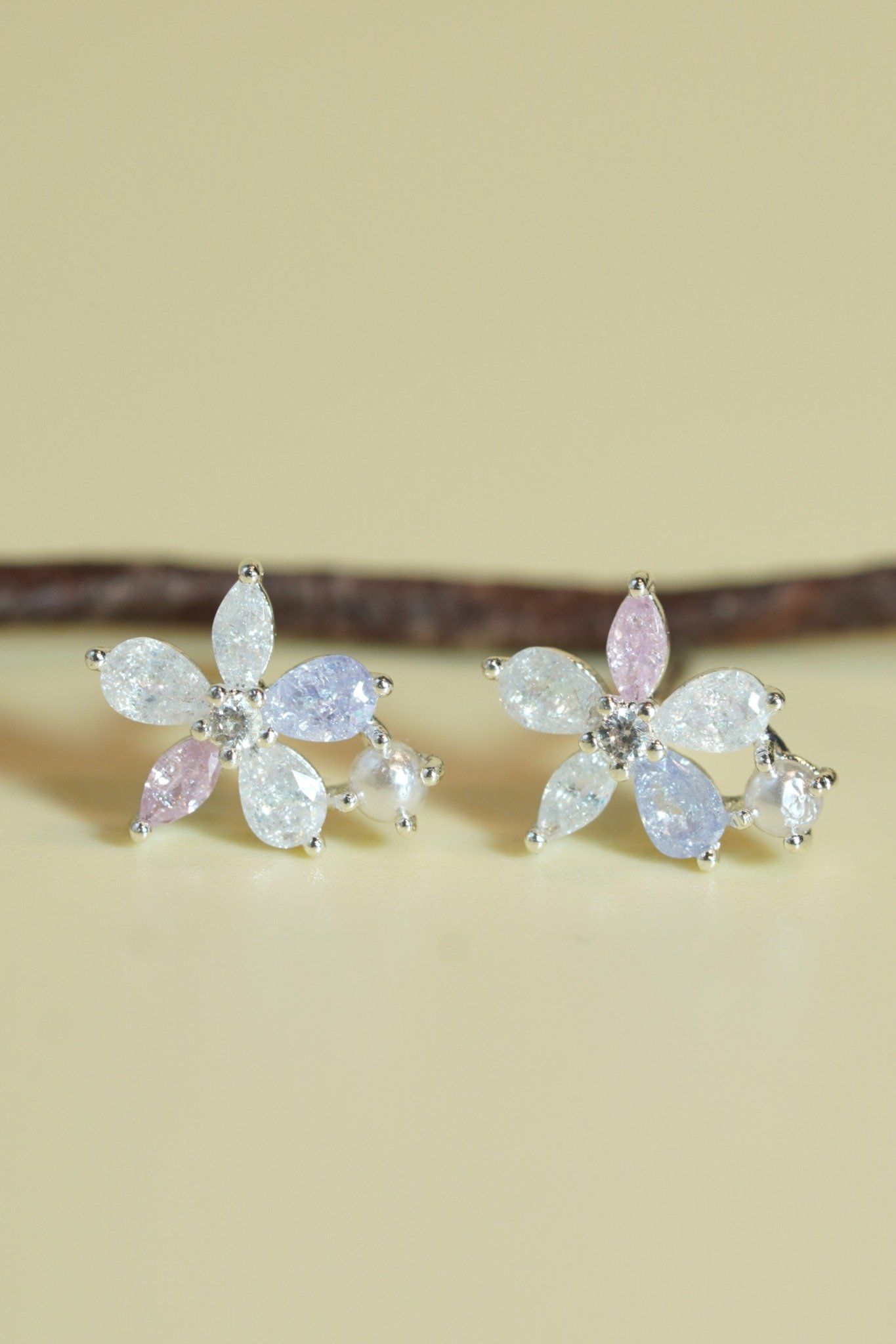 [ancafe-accessories] Hoa tai ER350K-038-BAC