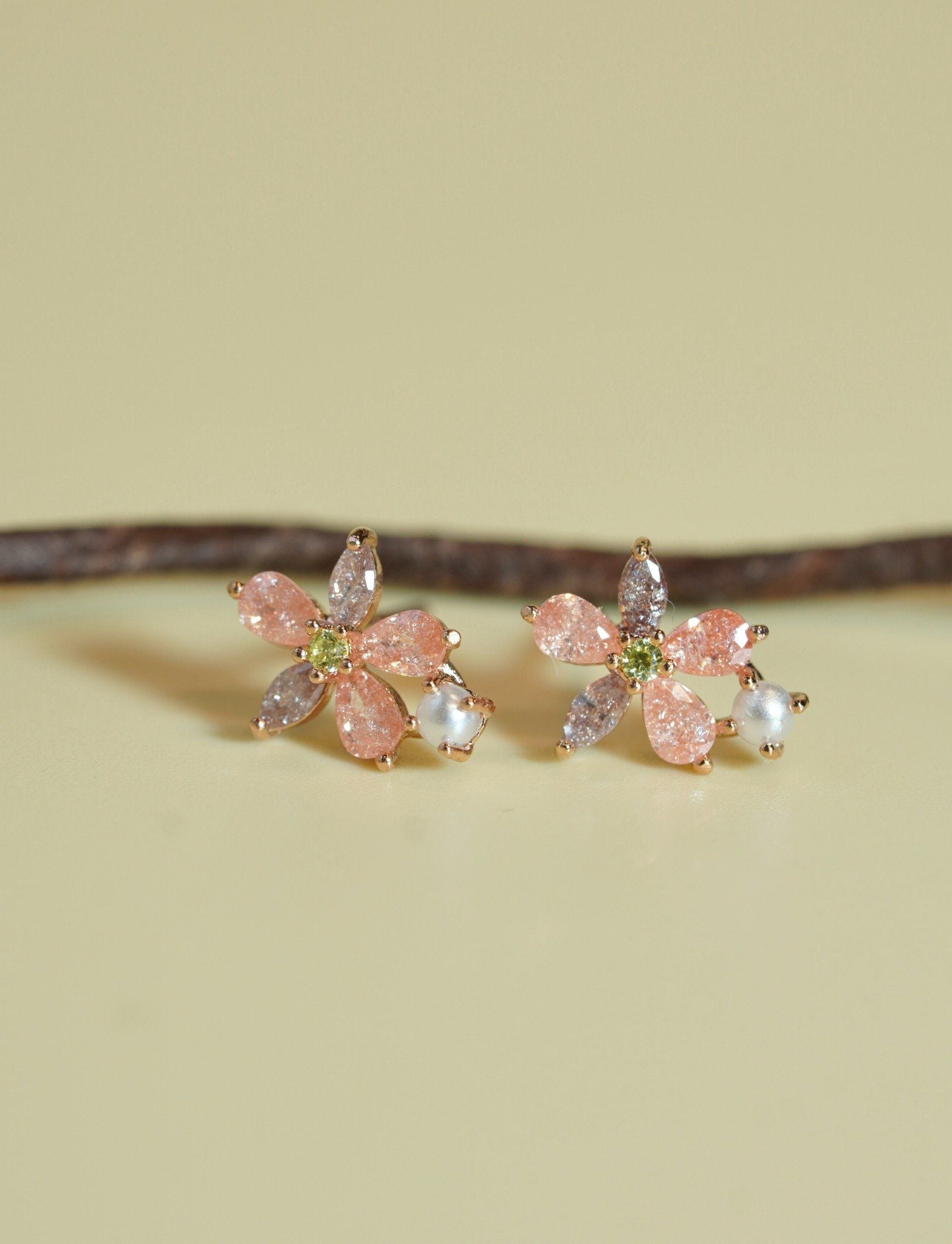 [ancafe-accessories] Hoa tai ER280K-041-VH