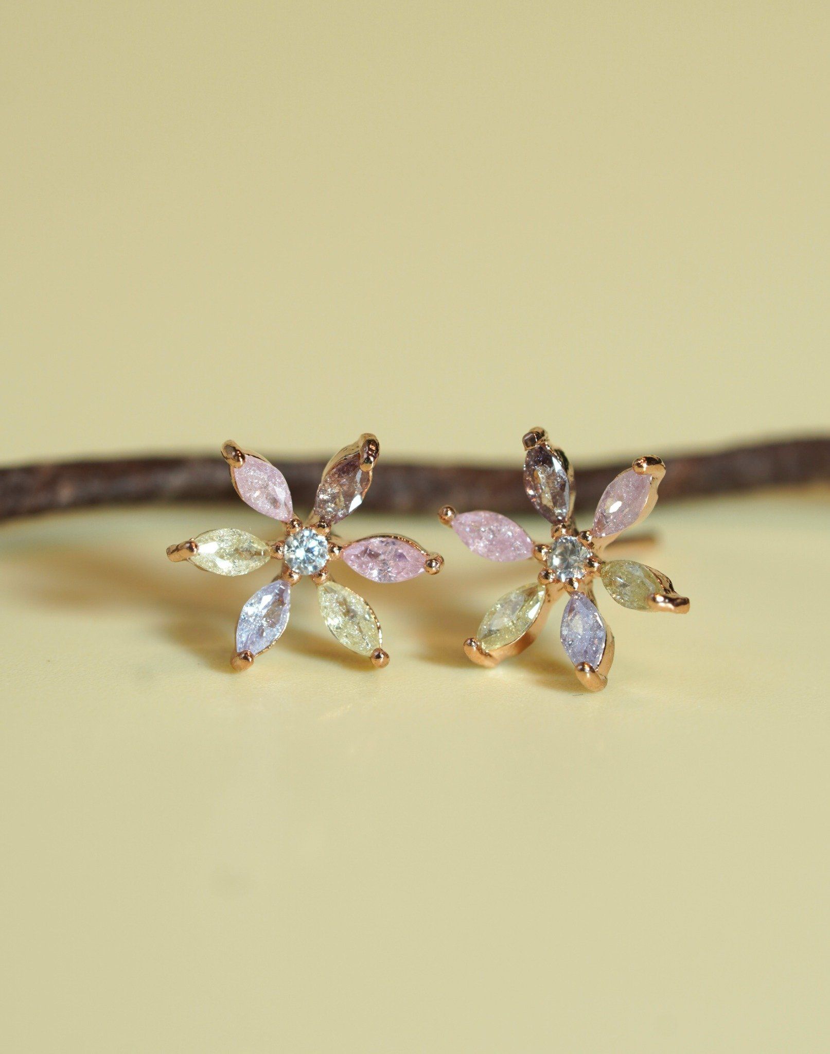 [ancafe-accessories] Hoa tai ER320K-045-VH