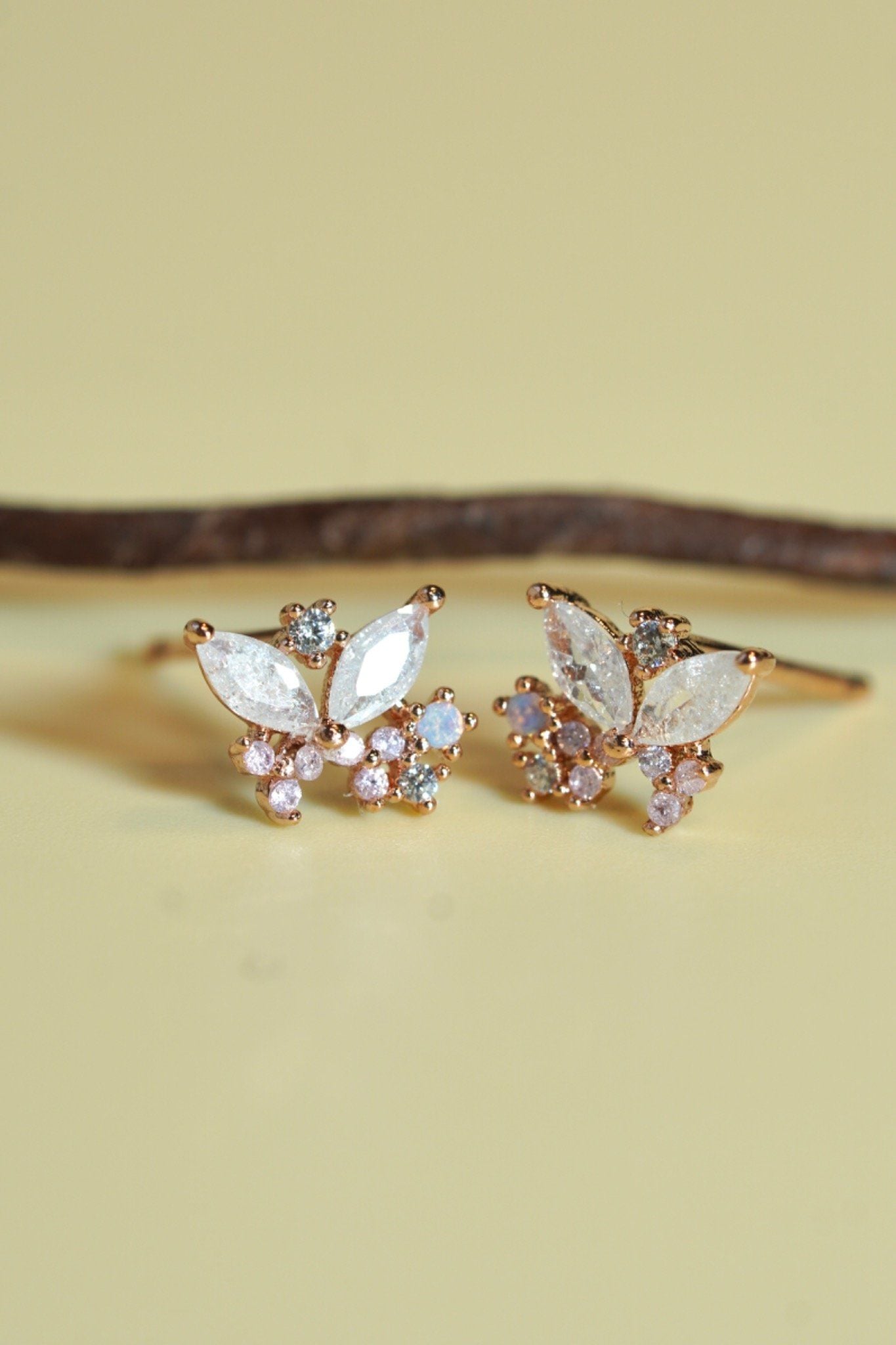 [ancafe-accessories] Hoa tai ER280K-042-VH