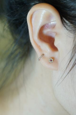  Hoa tai vàng 14K bông hoa đính đá 