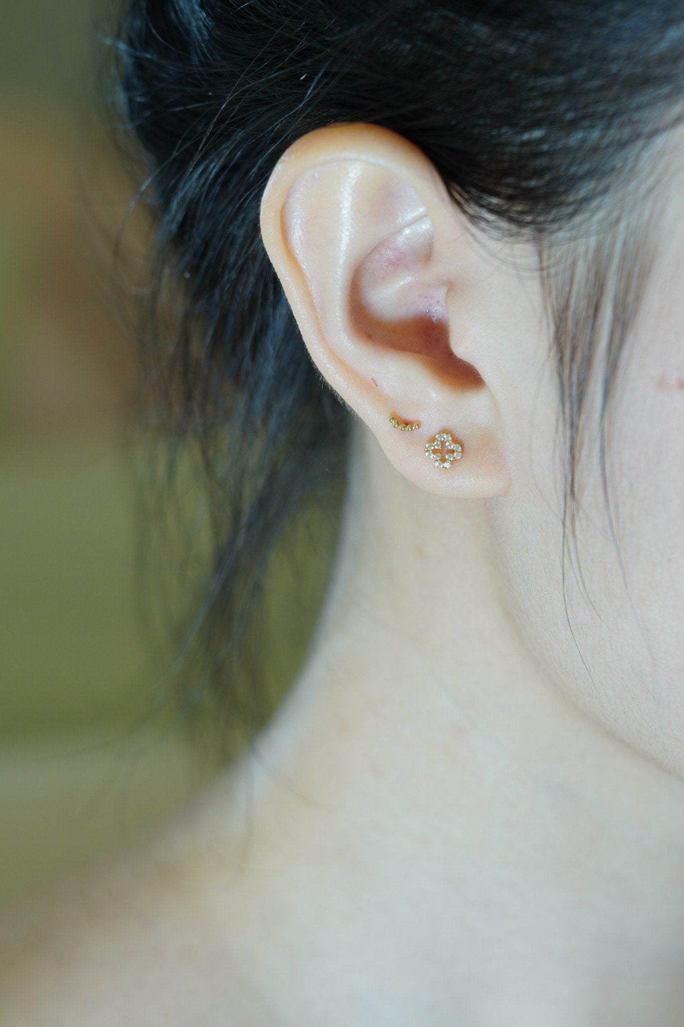 Hoa tai vàng 14K bông hoa 4 cánh đính đá