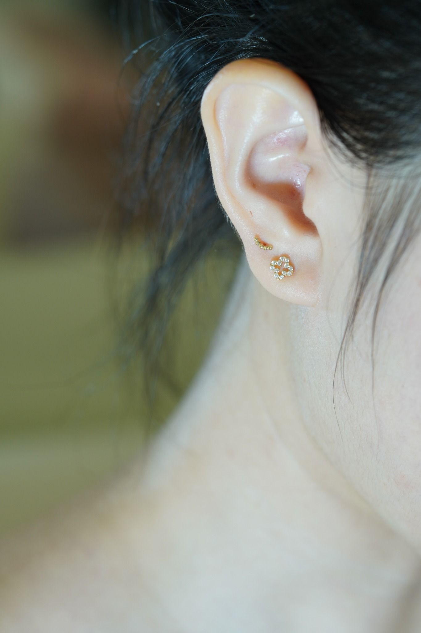 Hoa tai vàng 14K bông hoa 4 cánh đính đá