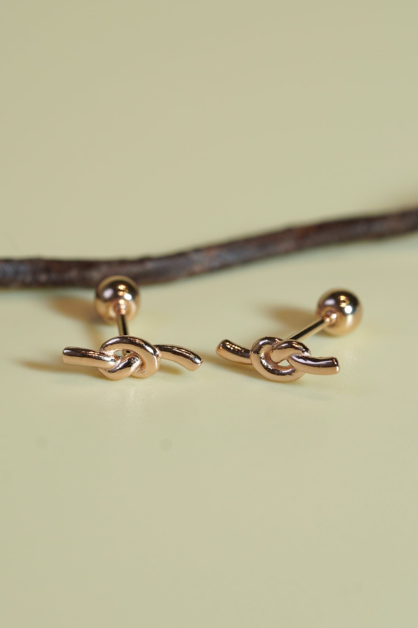 Hoa tai vàng 14k Knot (ER-GLD-101)